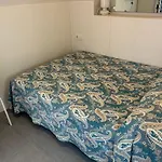 El Descanso De Lucia, Estudio